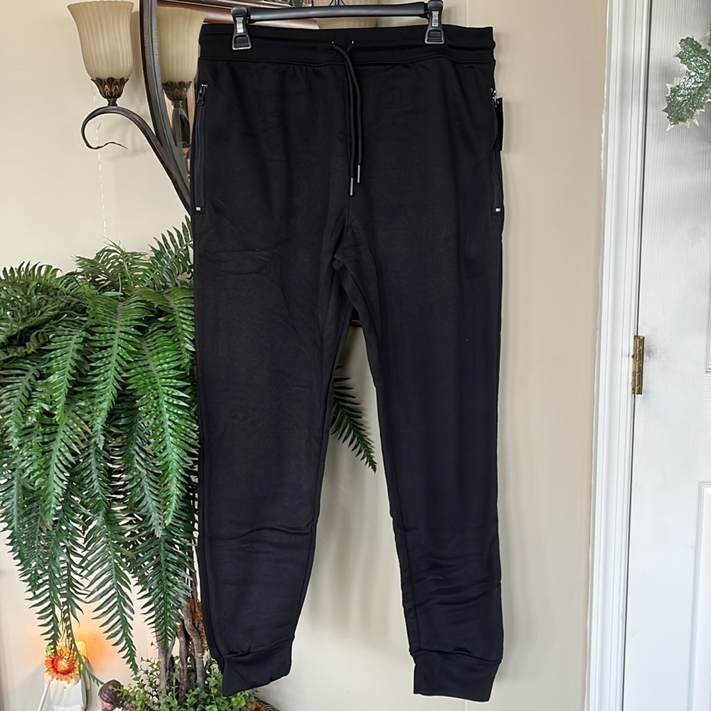 Brand New Mens Joggers Fleece Sweatpants Zippered Pockets Black Drawstring Sport